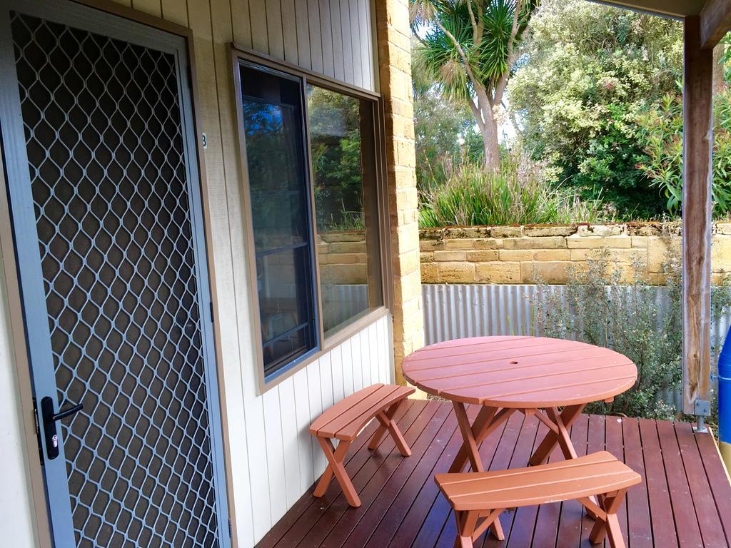Port Campbell Guesthouse & Flash Packers ภายนอก รูปภาพ