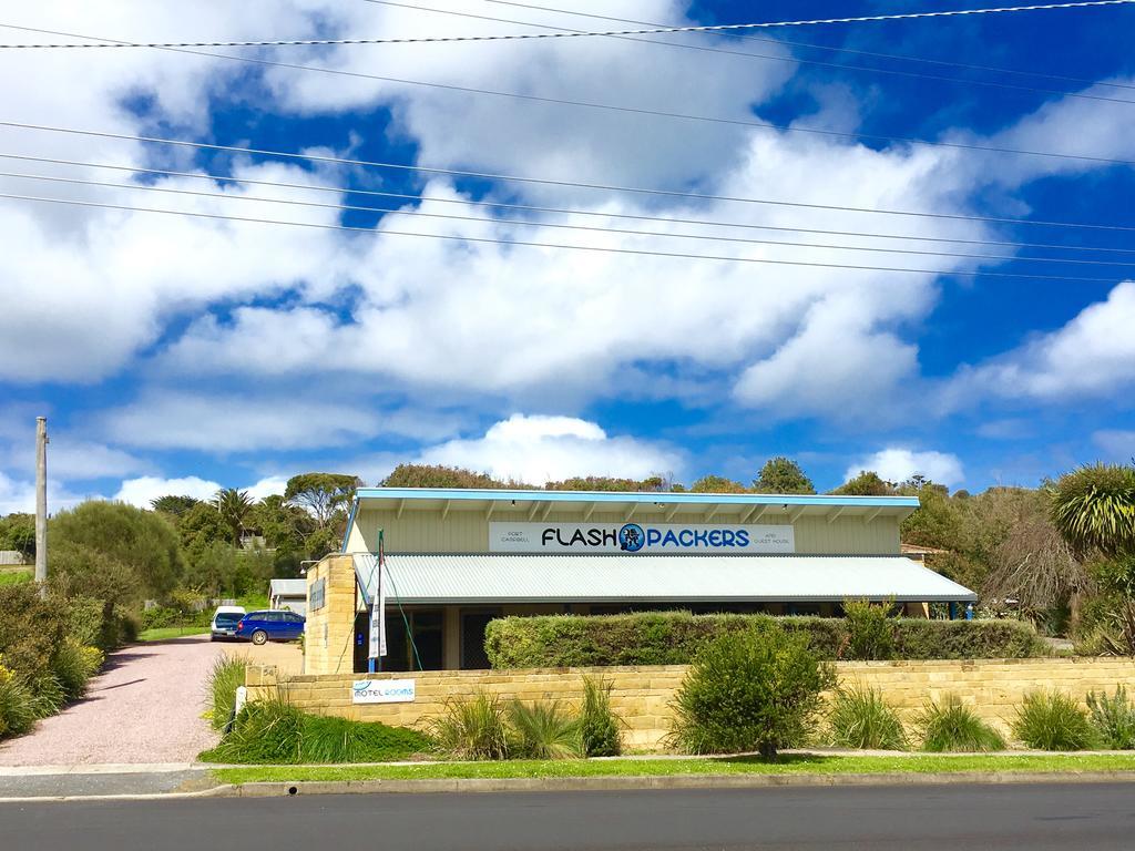 Port Campbell Guesthouse & Flash Packers ภายนอก รูปภาพ
