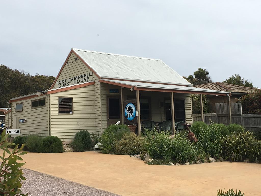 Port Campbell Guesthouse & Flash Packers ภายนอก รูปภาพ