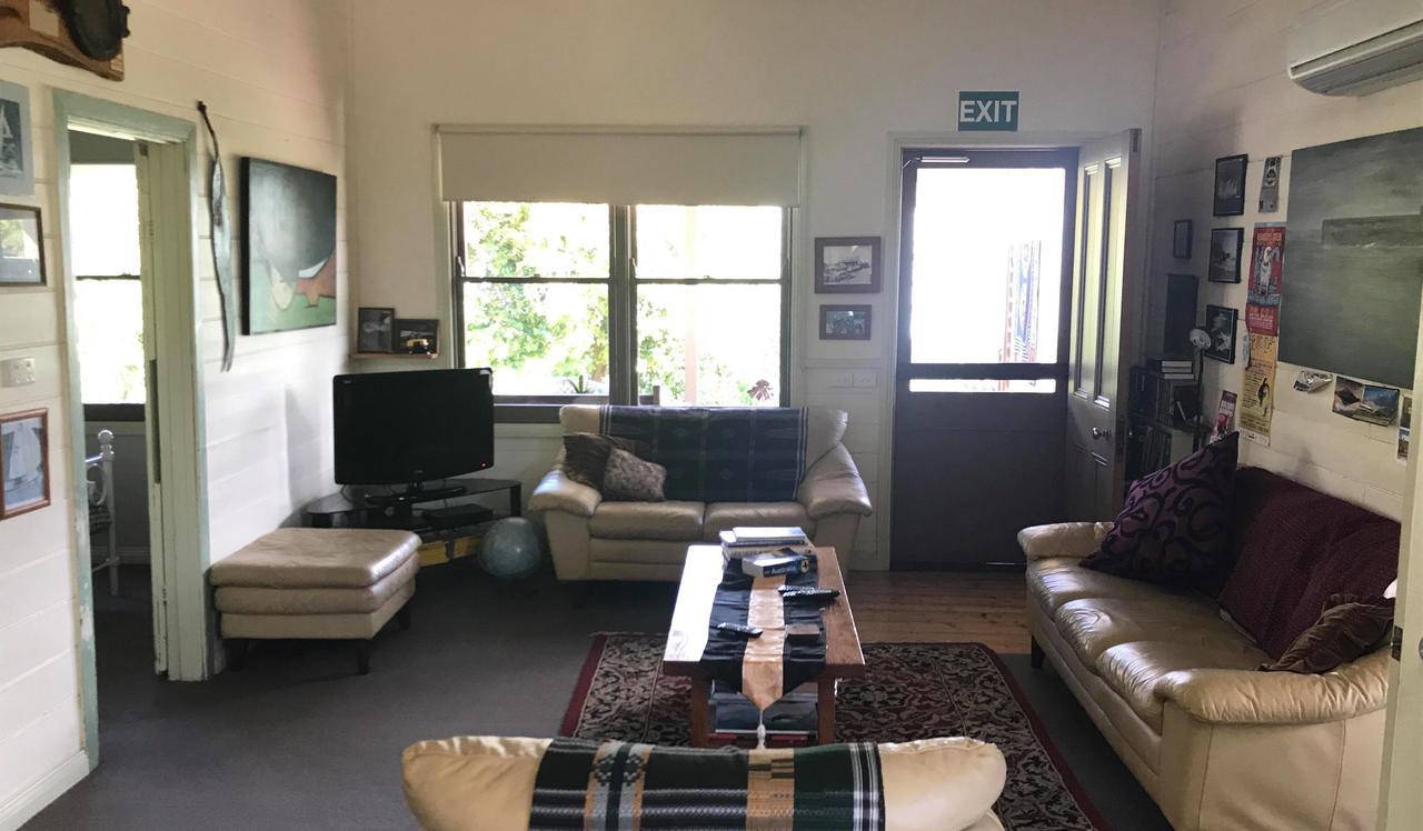 Port Campbell Guesthouse & Flash Packers ภายนอก รูปภาพ