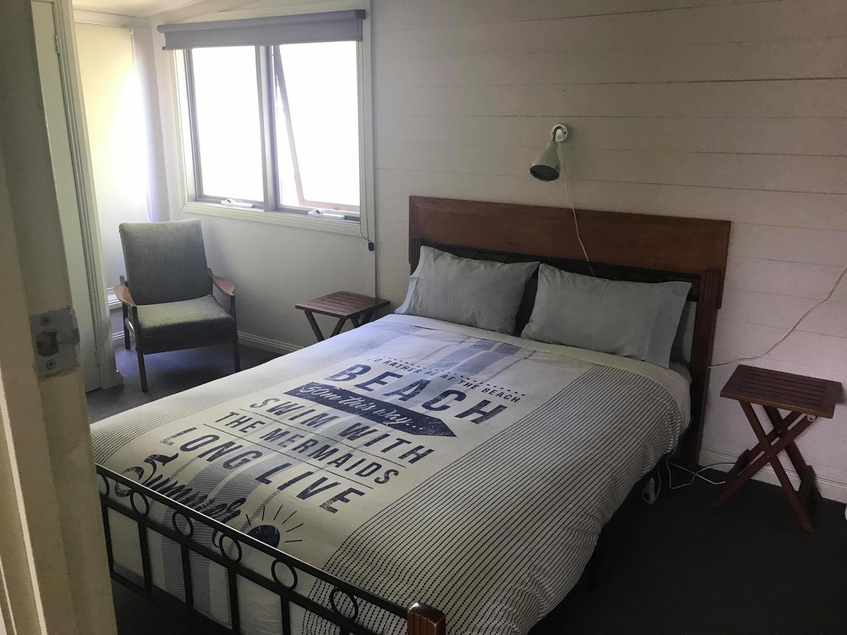 Port Campbell Guesthouse & Flash Packers ภายนอก รูปภาพ